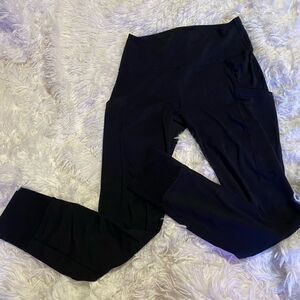Fabletics Women’s Size Small Black Leggings w/ Pockets